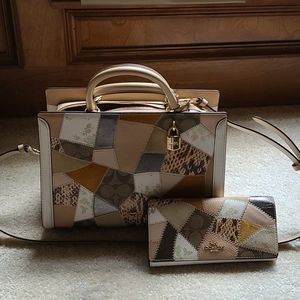 Coach Zoe carryall purse and wallet set